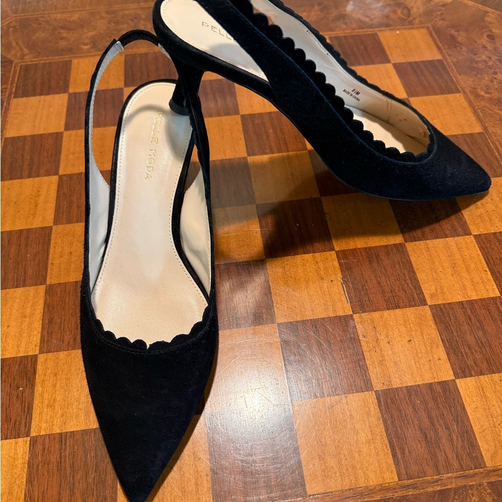 Pelle Moda Black Slingback Heels - Picture 2 of 4